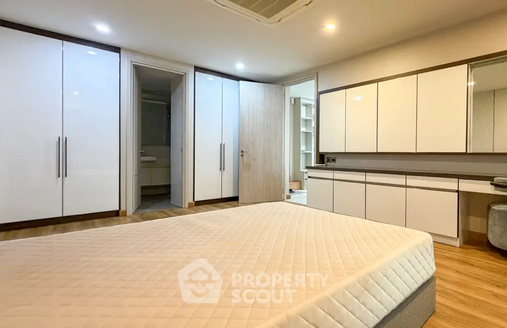 Screenshot 2568-12-15 at 22.34.43.jpg