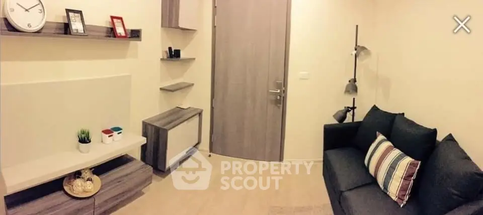 Cozy living room with modern decor and comfortable seating