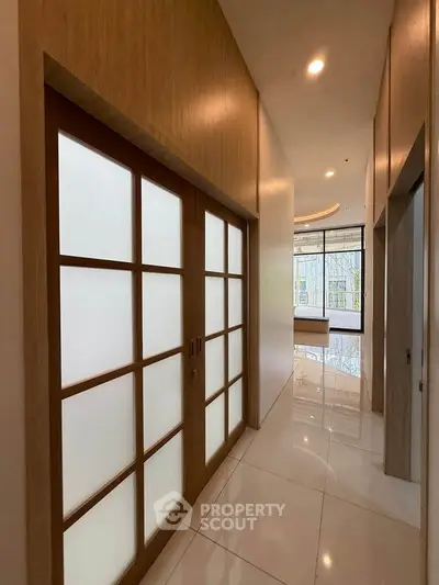 image_rental-28705658