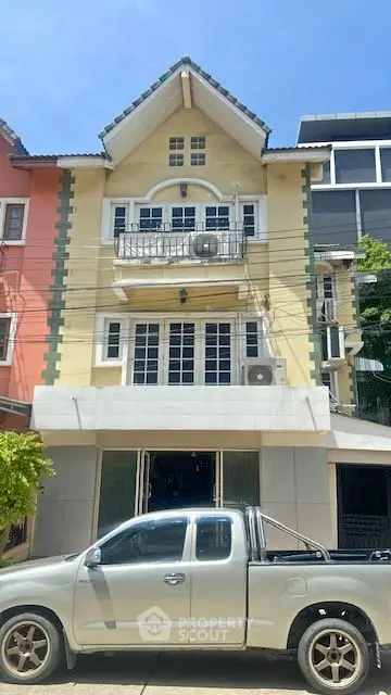 image_rental-27413195