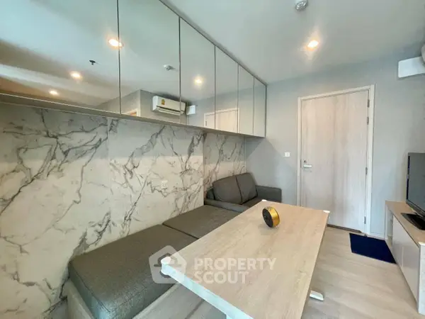 image_rental-19871000