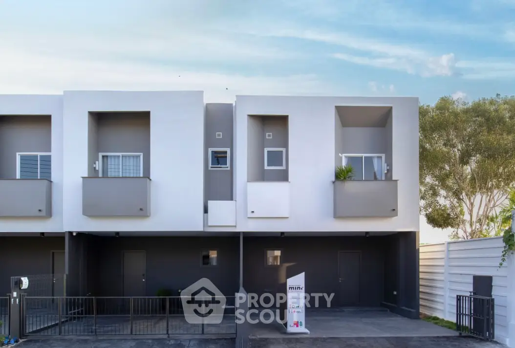 Screenshot 2568-11-17 at 17.27.19.jpg