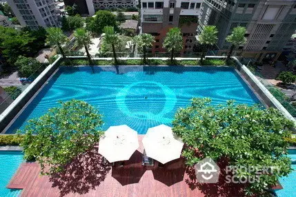  2 Bedrooms Condo at Q Langsuan-1