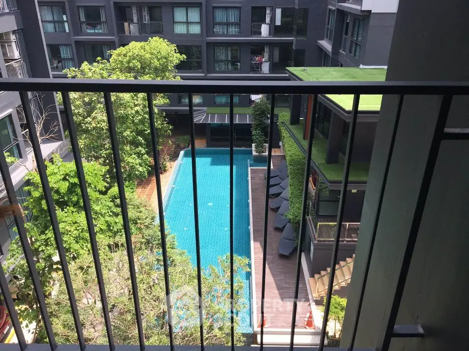 Fully Furnished 1 Bedroom Condo at The Excel Groove Lasalle 52-2