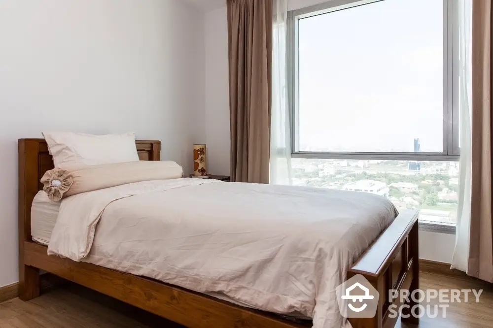  2 Bedrooms Condo -1