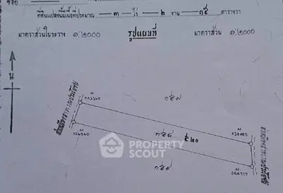 Detailed property land plot map with measurements and orientation.