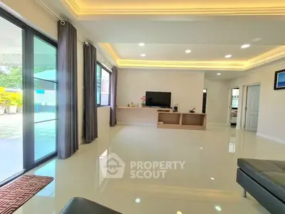 image_rental-30407286