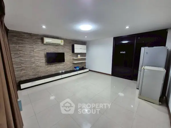 image_rental-29510617