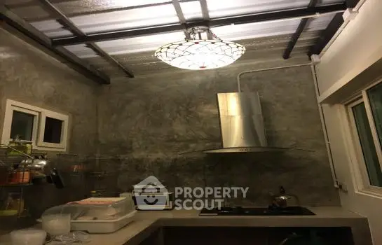 image_rental-6583700