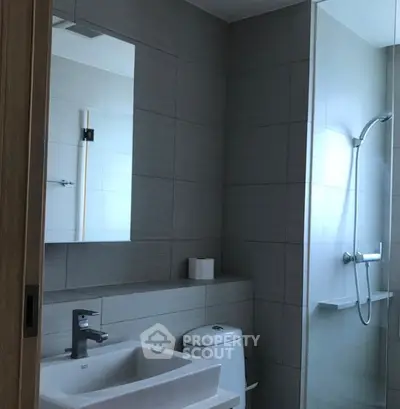 Screenshot 2569-03-14 at 20.04.25.jpg