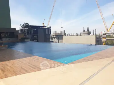  1 Bedroom Condo at Lumpini Place Srinakarin Huamak-2