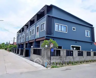 image_rental-29080265