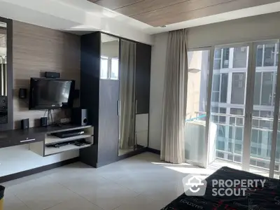  1 Bedroom Condo at The Prime 11 Sukhumvit Condominium Livingroom