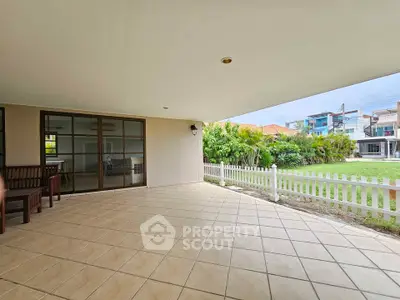 image_rental-29384592