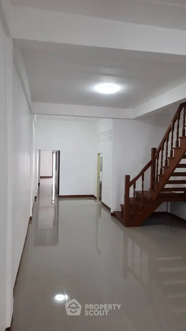 image_rental-8315809