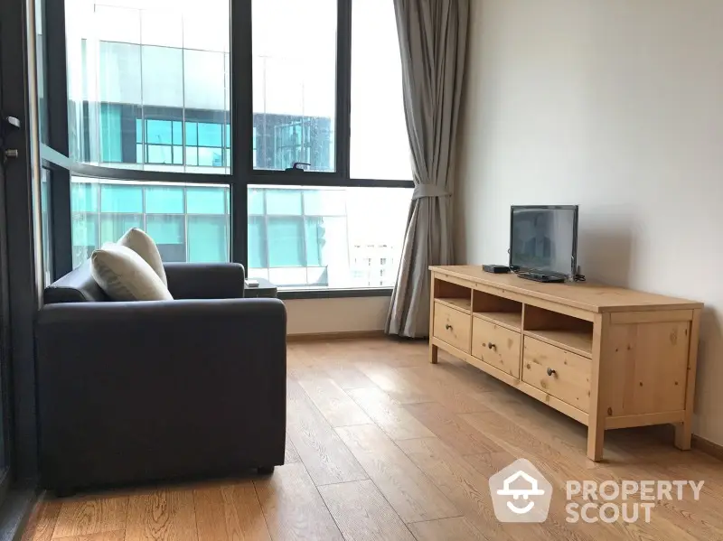 Fully Furnished 1 Bedroom Condo at Ideo Q Chidlom Phetchaburi-9