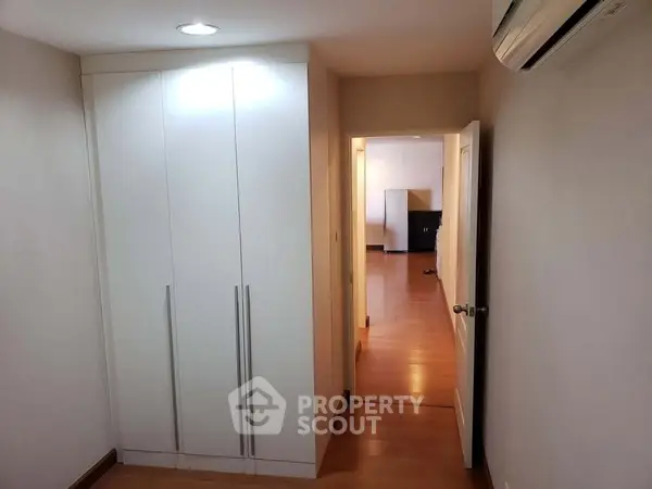 image_rental-30743439