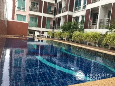  2 Bedrooms Condo at Chateau In Town Ratchada 13-2