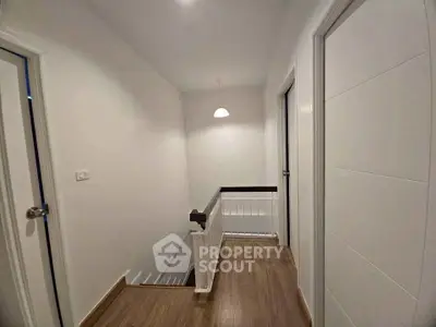 image_rental-29623797