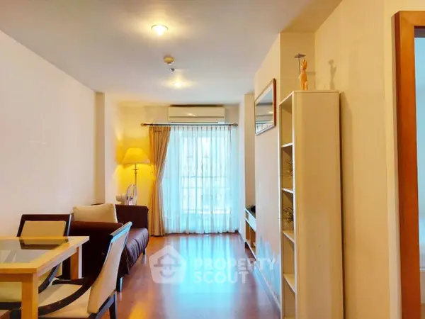 image_rental-8438279