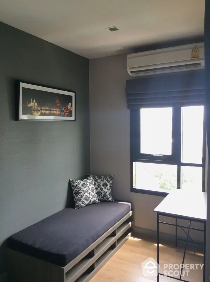 Fully Furnished 1 Bedroom Condo at Chapter One Midtown Ladprao 24-1