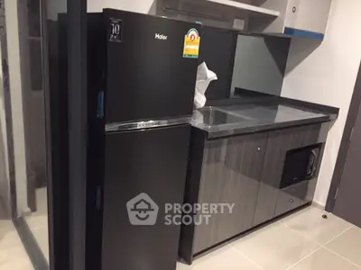Fully Furnished 1 Bedroom Condo at Ideo Ratchada Sutthisan-6