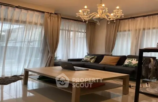 image_rental-8852549