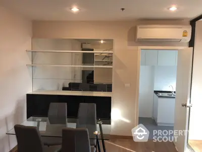  2 Bedrooms Condo at The Tree Rio Bang Aor Station Livingroom