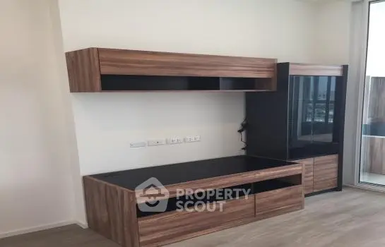 image_rental-10948073