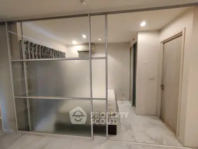 Fully Furnished 1 Bedroom Condo at Sense Phaholyothin-2