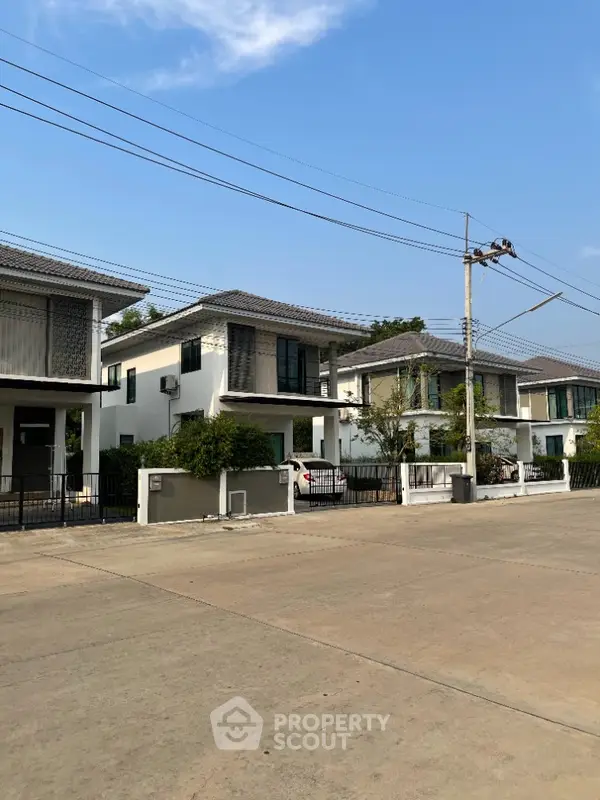 image_rental-6637170