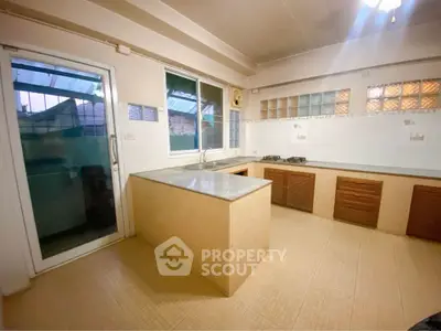 image_rental-30435188