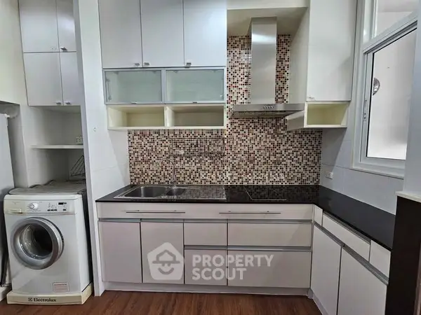 image_rental-30765392