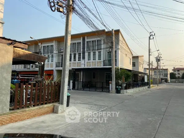 image_rental-19072455