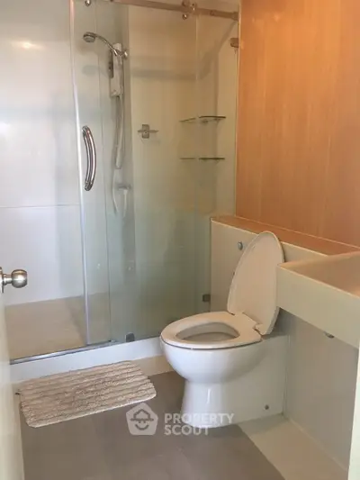  2 Bedrooms Condo -2