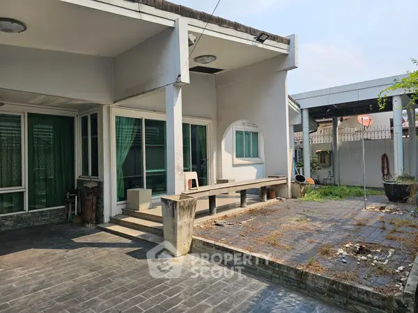 image_rental-30491385