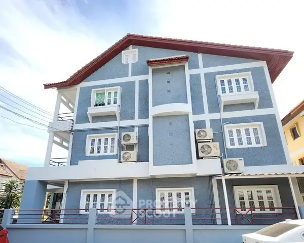 image_rental-10196110