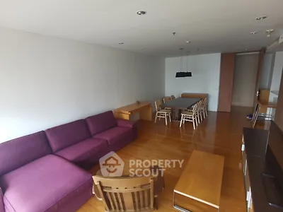 image_rental-5311383