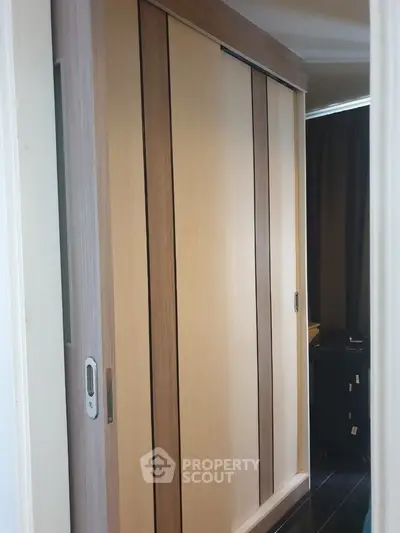  2 Bedrooms Condo at Lumpini Center สุขุมวิท 77-5