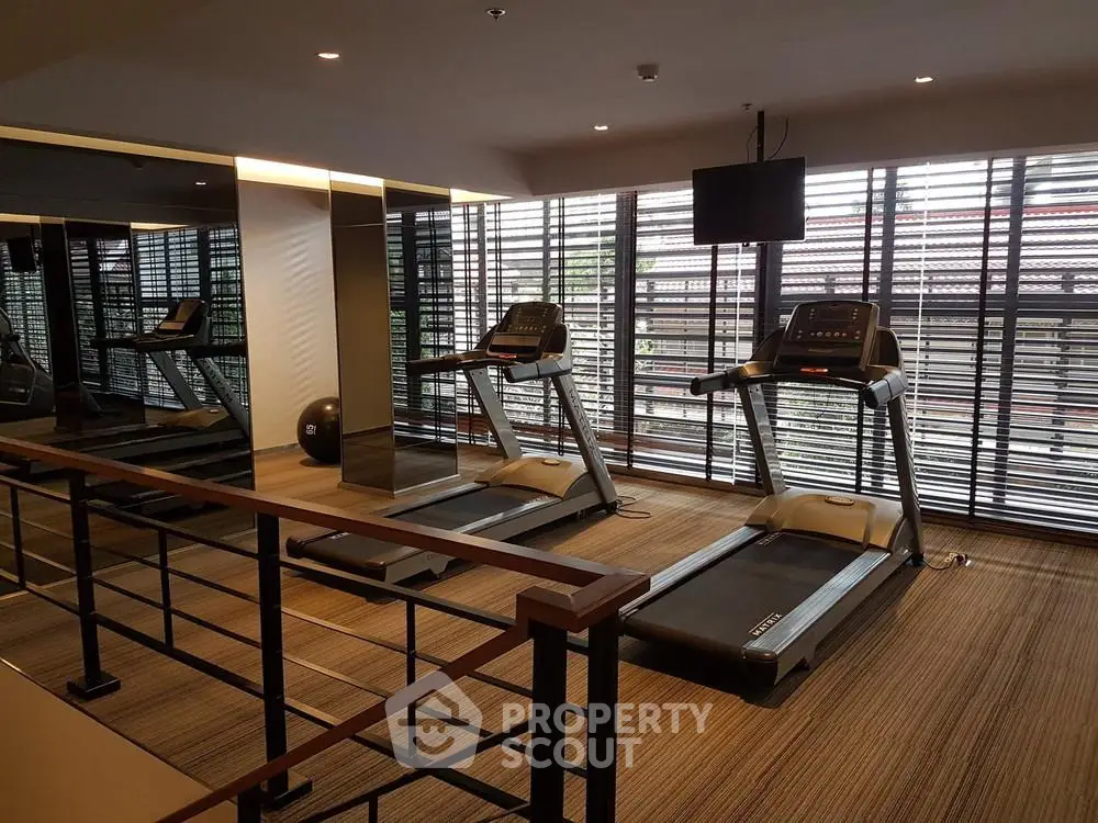  1 Bedroom Condo -1