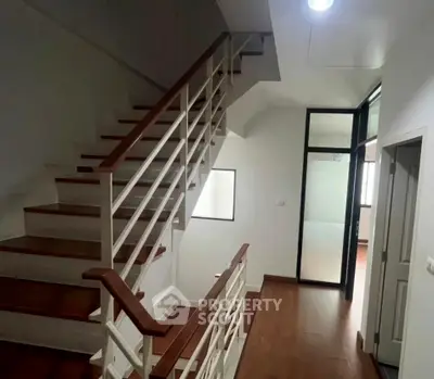 Screenshot 2569-03-24 at 22.13.04.jpg