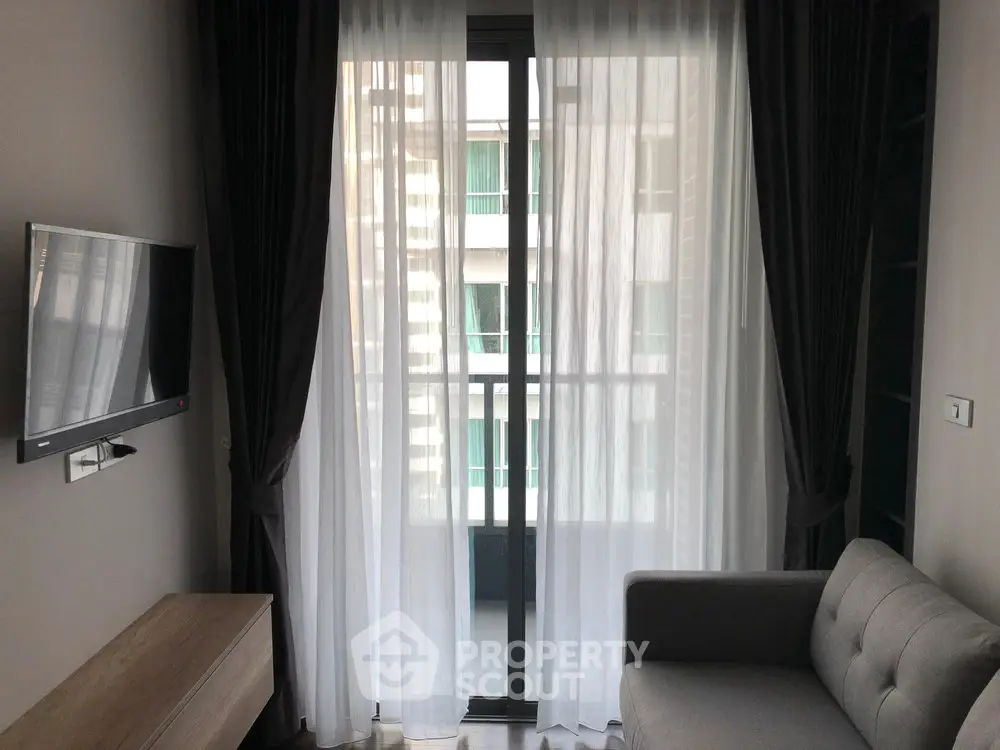 1 Bedroom Condo at The Lumpini 24-1