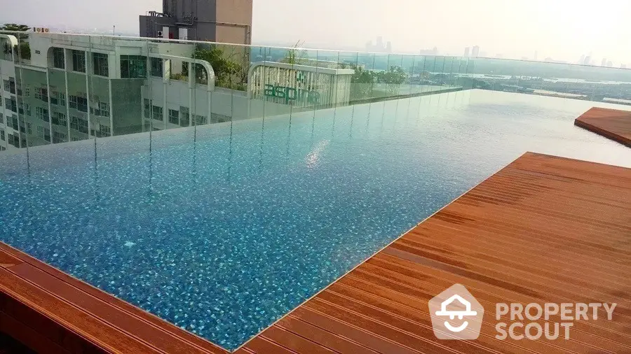  1 Bedroom Condo at Life Sukhumvit 48-1