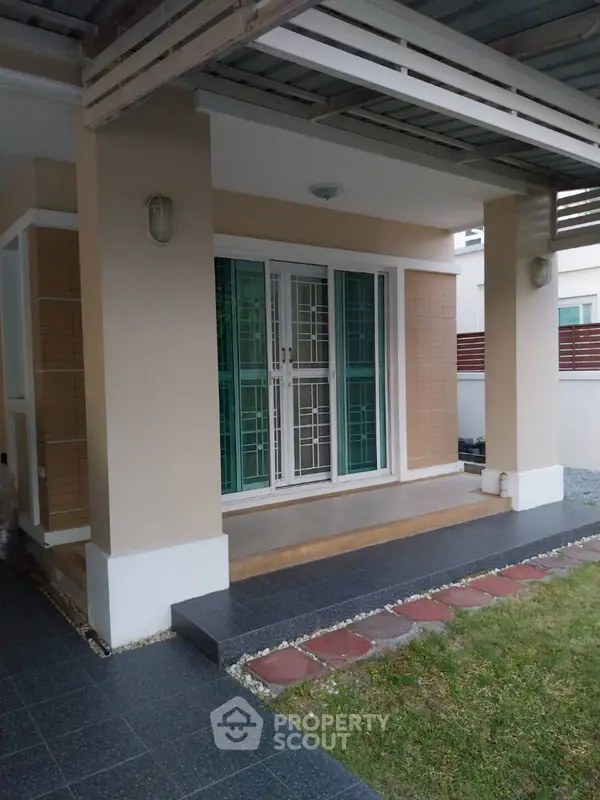 image_rental-28329166