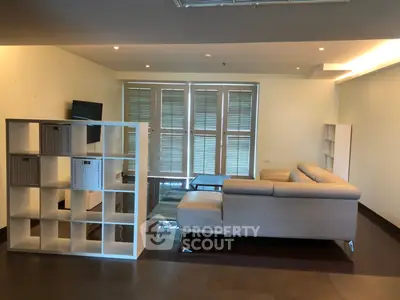 image_rental-29660159