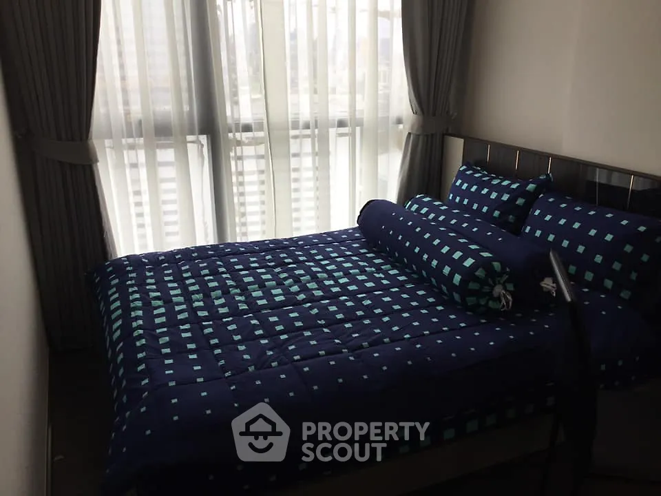  1 Bedroom Condo at Oka Haus Sukhumvit 36-1