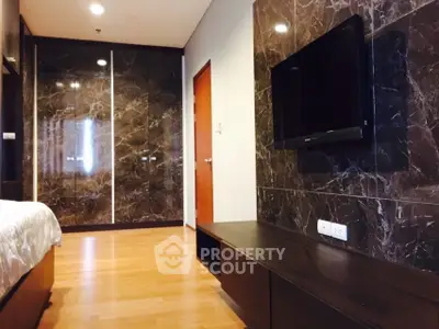  2 Bedrooms Condo at Villa Sathorn-5