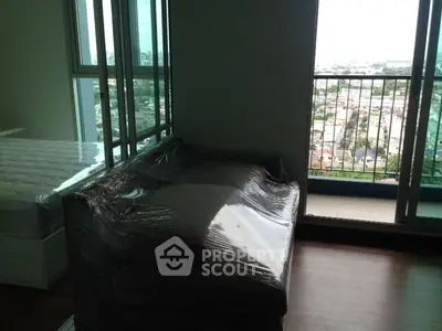  1 Bedroom Condo at Chewathai Interchange-3