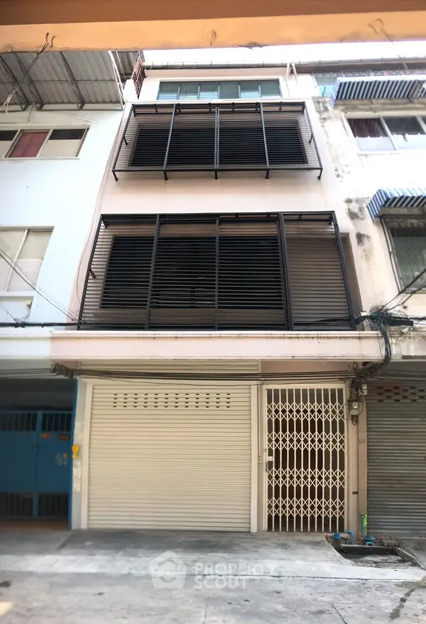 image_rental-31480815