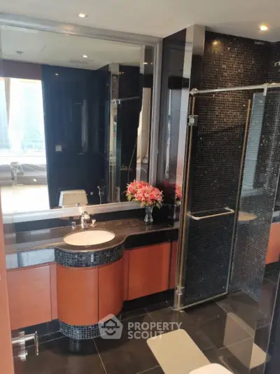 Luxurious modern bathroom with sleek design and elegant fixtures